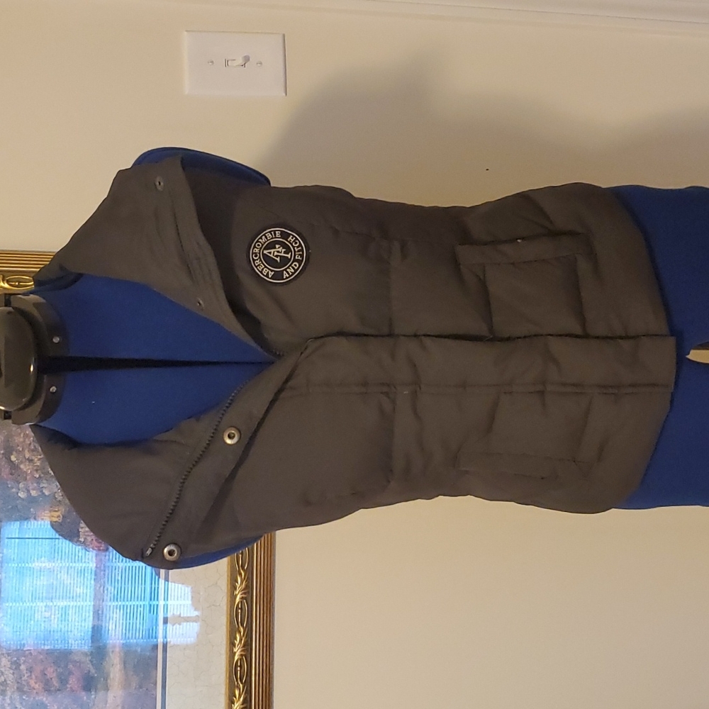 Abercrombie and Fitch puffer vest